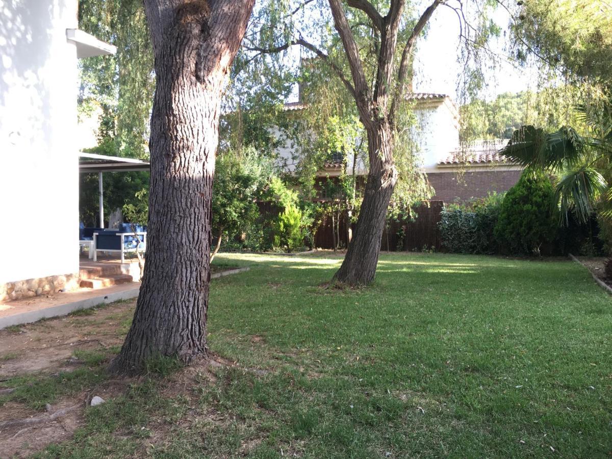 タラゴナ Casa Con Gran Jardin Cerca De La Playa - Baixヴィラ エクステリア 写真